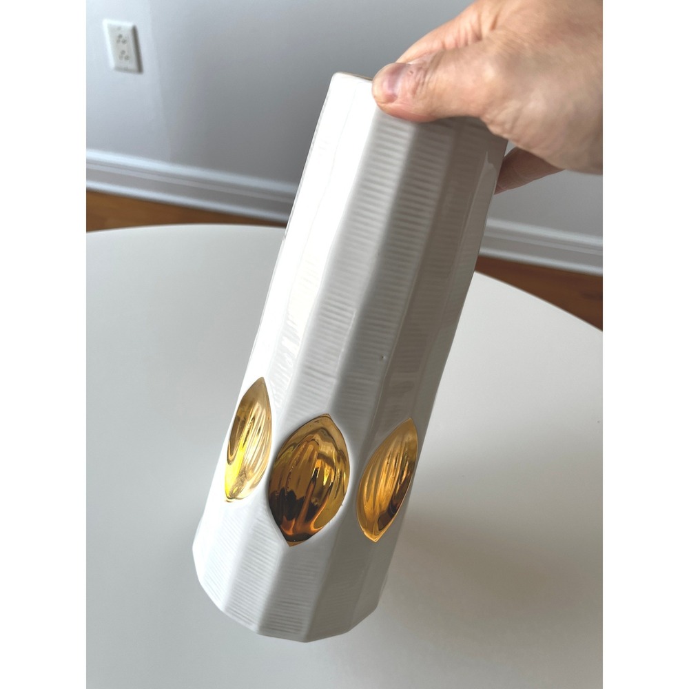 Jonathan Adler Fontana Vase Made in Peru White Textured Gold Accents Handmade - Picture 9 of 9